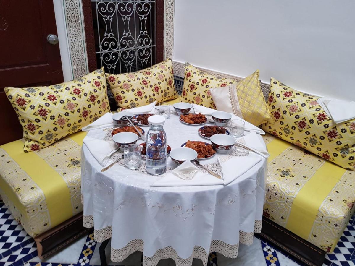 Riad Fes Colors & Spa - Family Lodging ภายนอก รูปภาพ