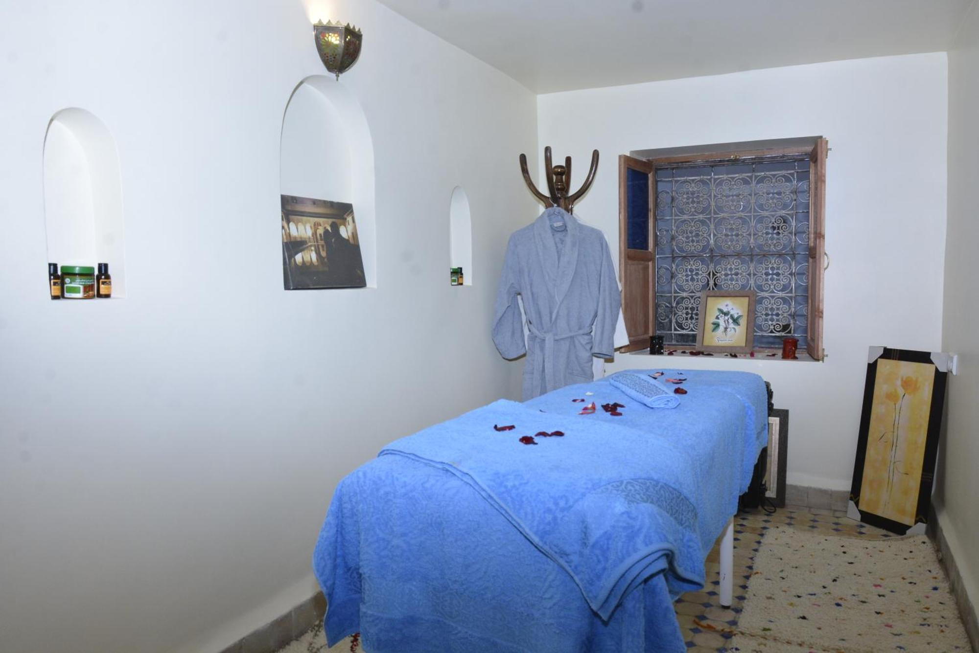 Riad Fes Colors & Spa - Family Lodging ภายนอก รูปภาพ