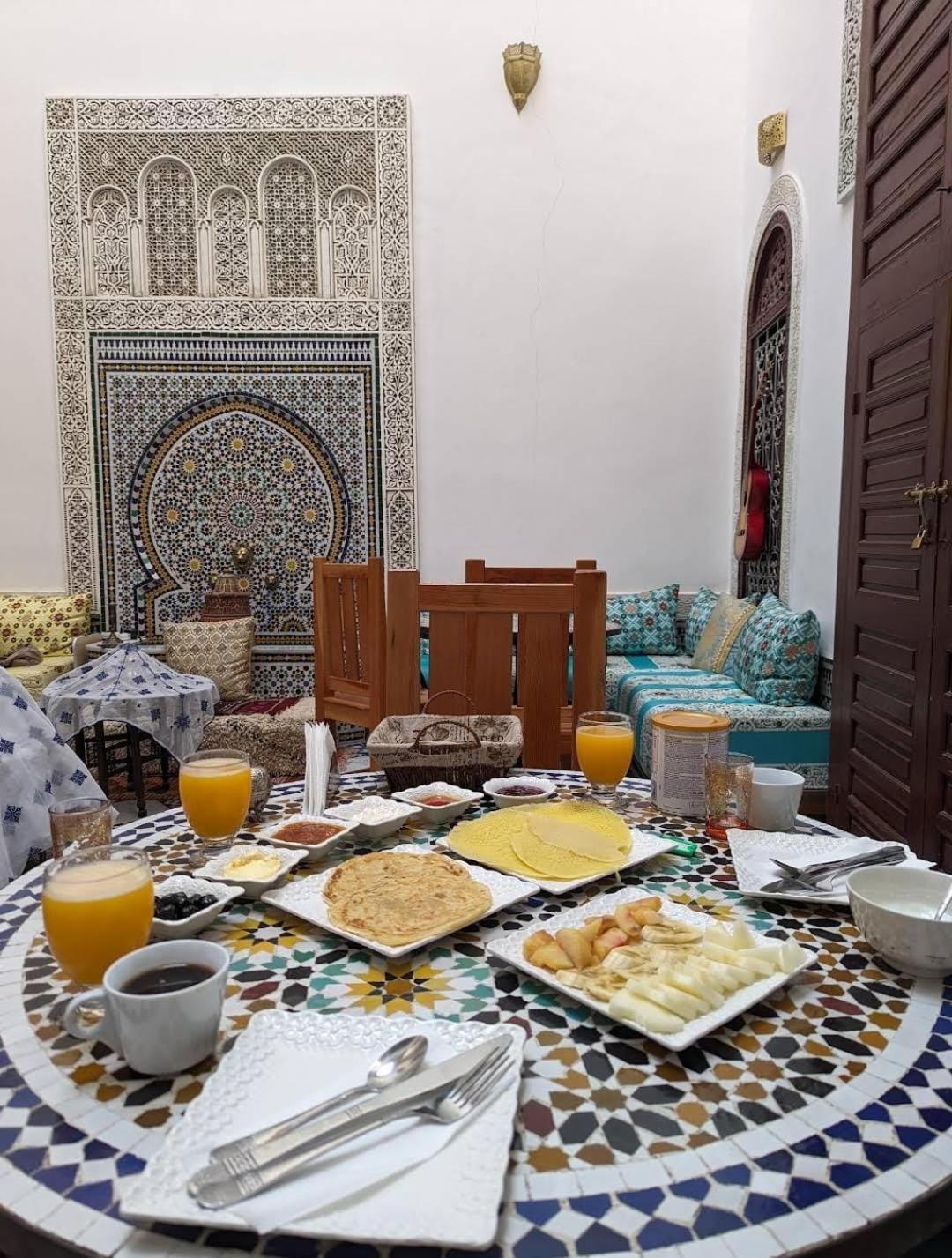 Riad Fes Colors & Spa - Family Lodging ภายนอก รูปภาพ
