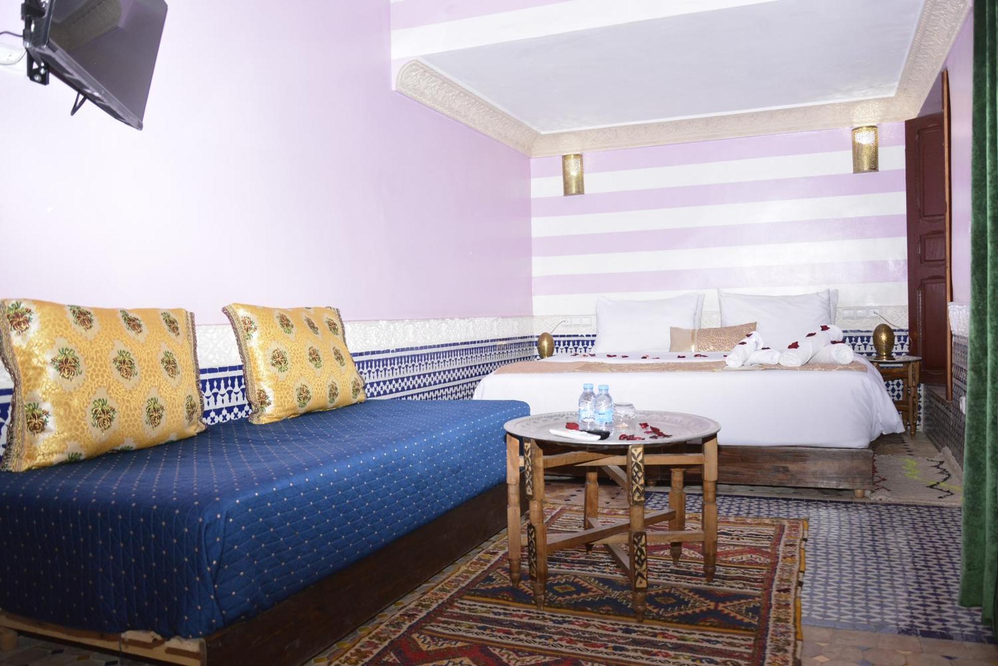 Riad Fes Colors & Spa - Family Lodging ภายนอก รูปภาพ