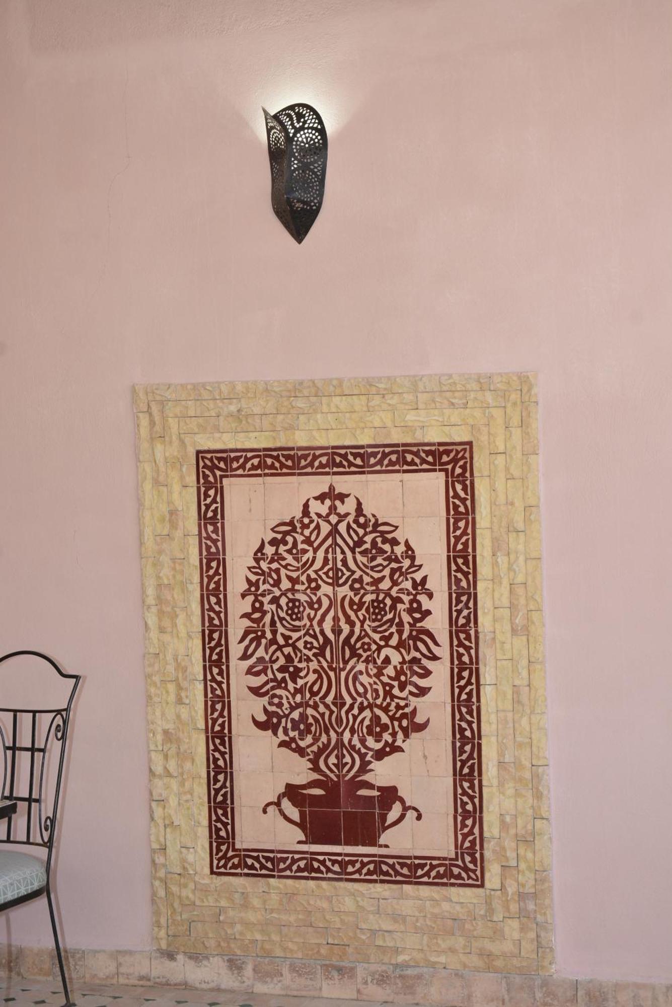 Riad Fes Colors & Spa - Family Lodging ภายนอก รูปภาพ