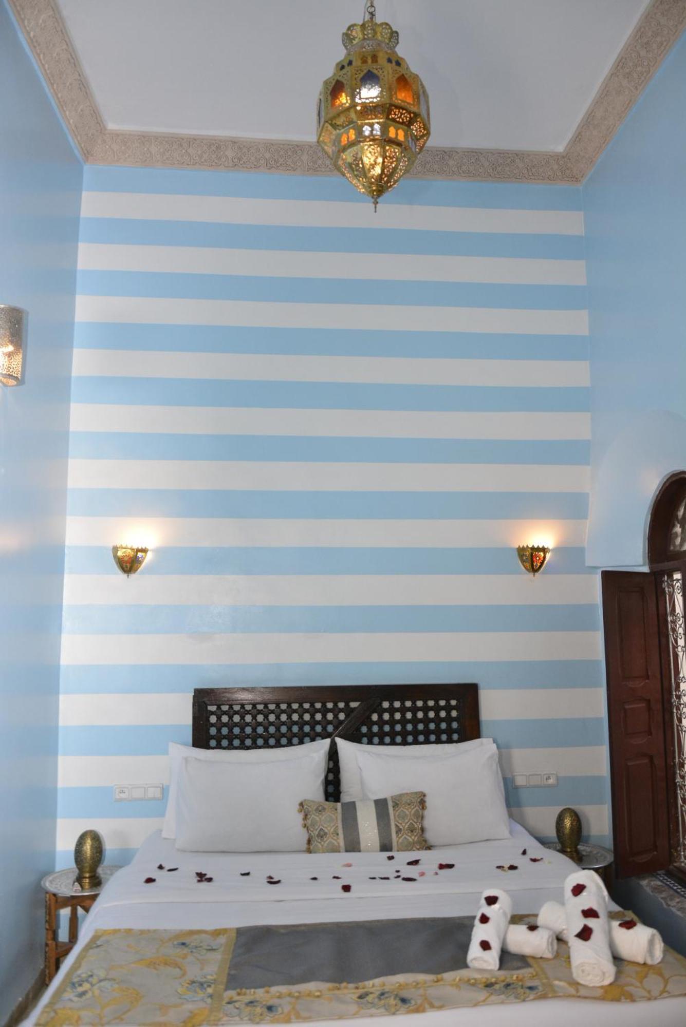 Riad Fes Colors & Spa - Family Lodging ภายนอก รูปภาพ