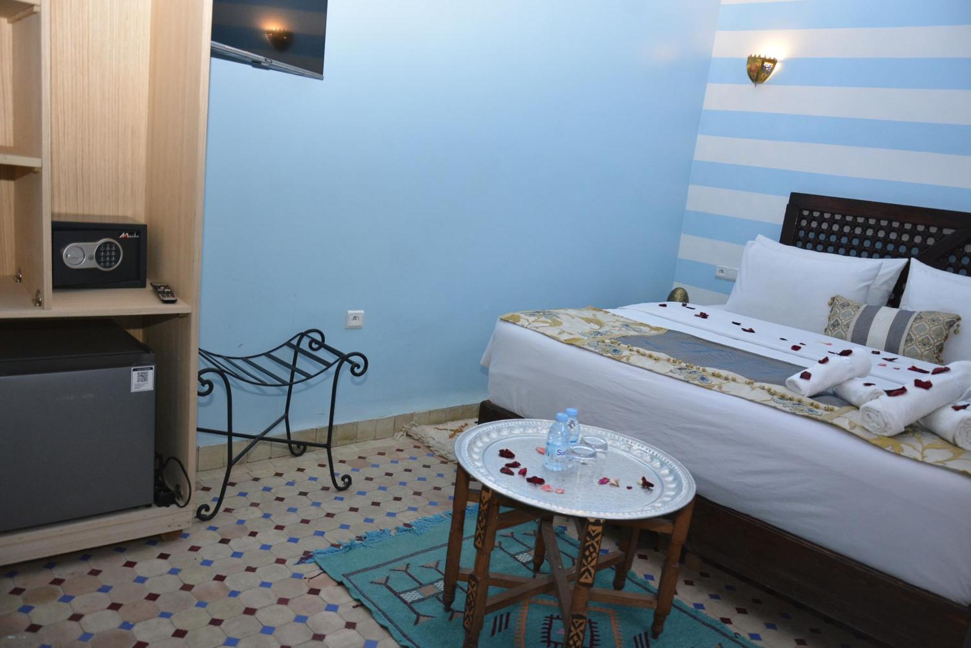 Riad Fes Colors & Spa - Family Lodging ภายนอก รูปภาพ