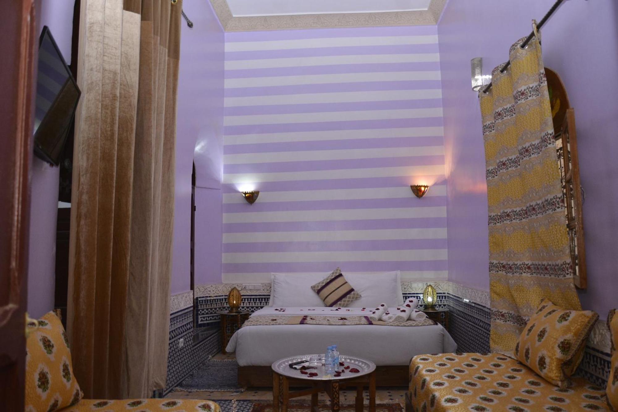 Riad Fes Colors & Spa - Family Lodging ภายนอก รูปภาพ