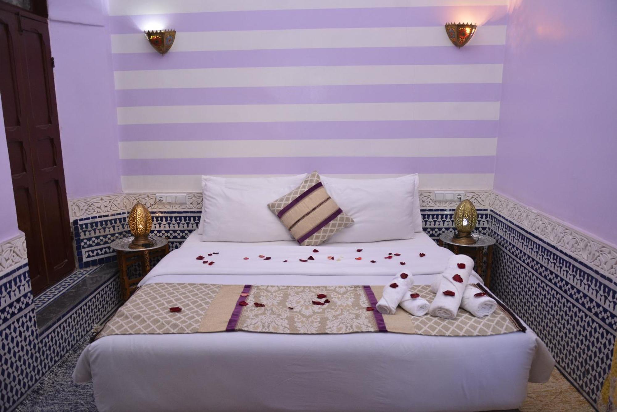 Riad Fes Colors & Spa - Family Lodging ภายนอก รูปภาพ