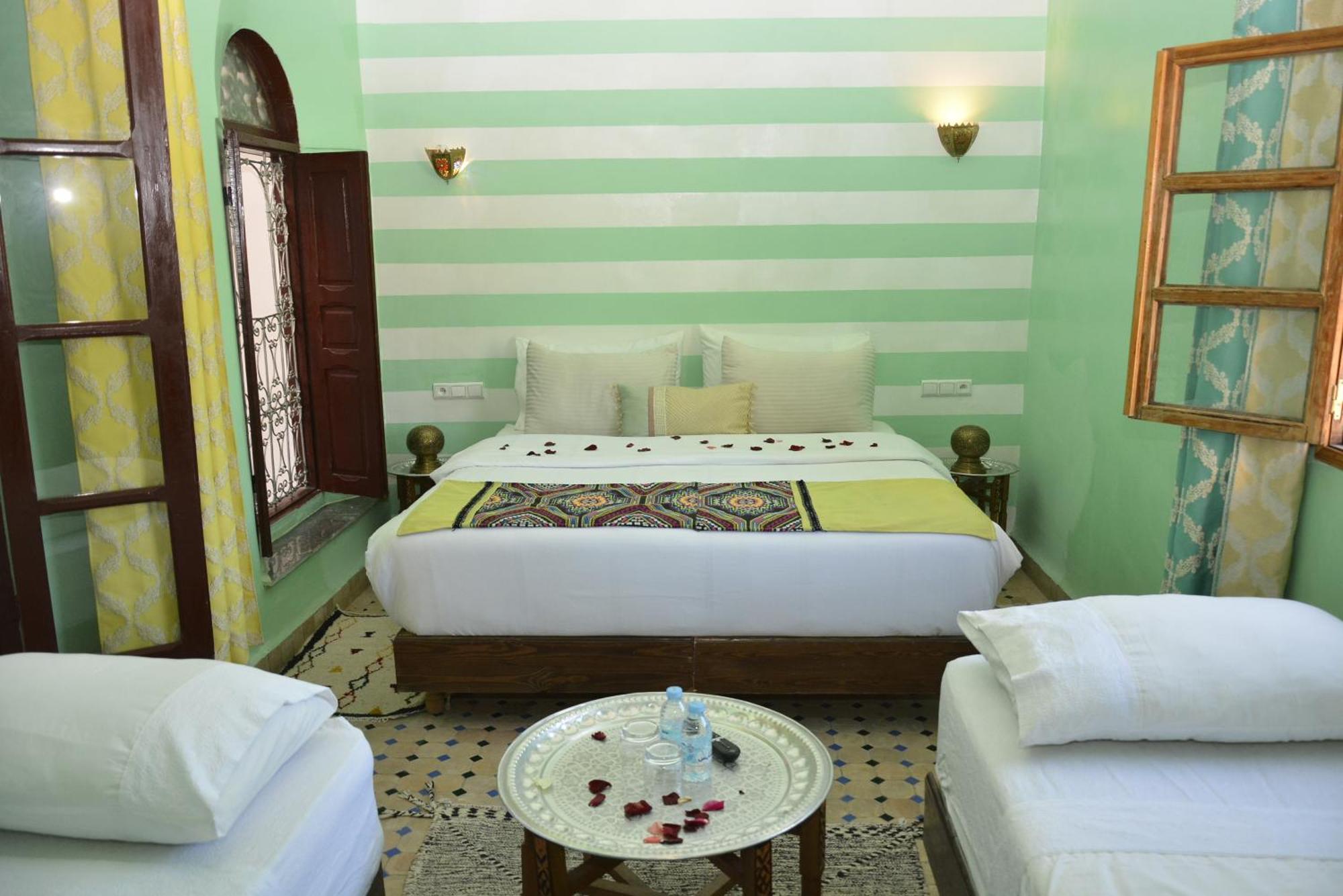 Riad Fes Colors & Spa - Family Lodging ภายนอก รูปภาพ